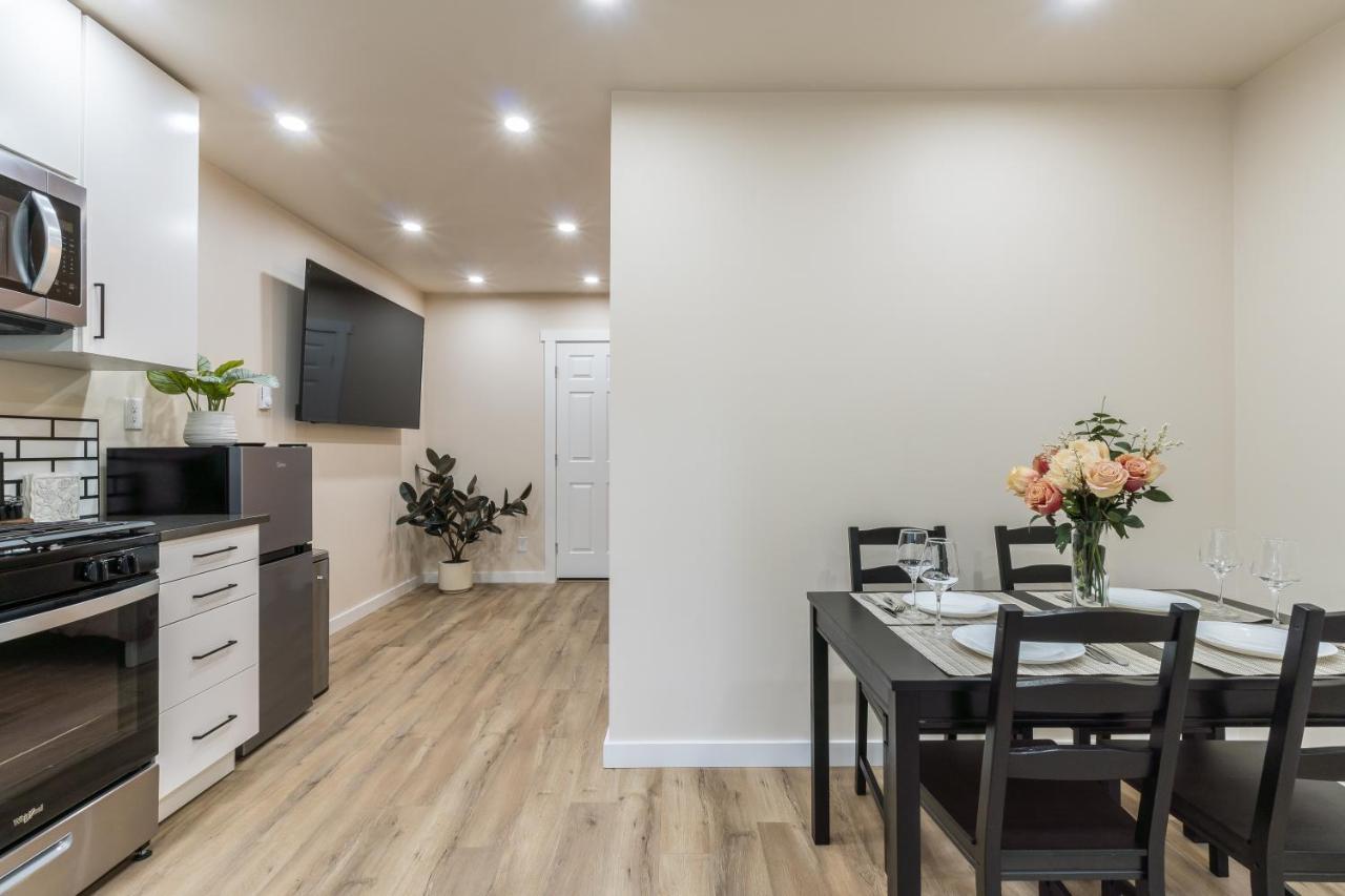 Beautiful Place With A Great Location, Free Parking, Wifi & Large Tv. Federal Way Exteriér fotografie