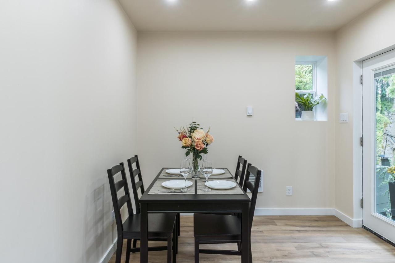 Beautiful Place With A Great Location, Free Parking, Wifi & Large Tv. Federal Way Exteriér fotografie